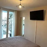 아파트 Magnifique Surequipe-balcon-vu-garage Individuel