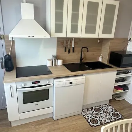 Magnifique Surequipe-balcon-vu-garage Individuel Valras-Plage