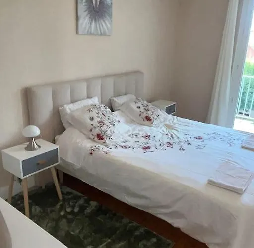 Magnifique Surequipe-balcon-vu-garage Individuel * Valras-Plage