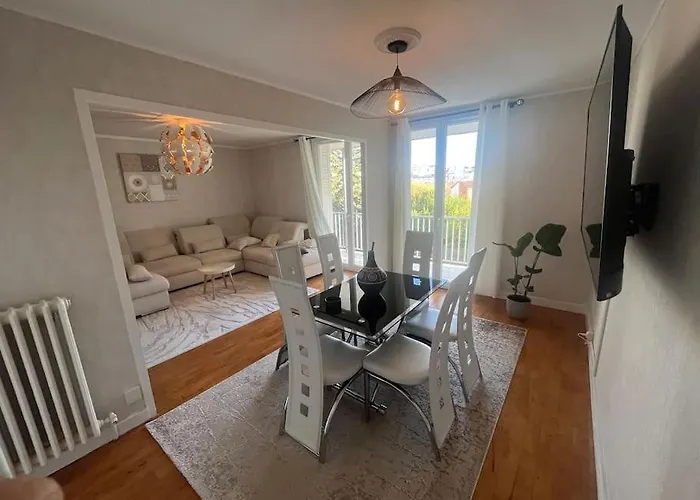Magnifique Surequipe-balcon-vu-garage Individuel
